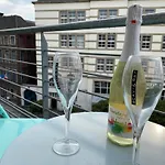 Avi City Burgplatz Apartments